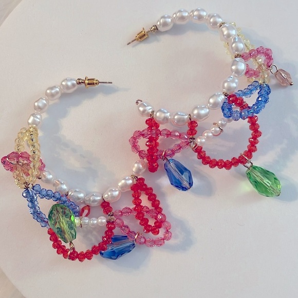 Zara Pearl Hoop Earrings - Picture 9 of 13